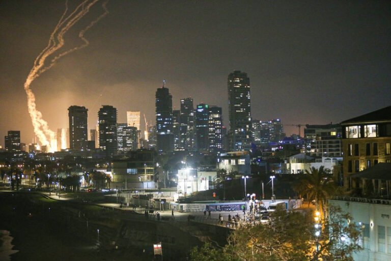 Os recentes ataques do Irã a Israel levaram o Oriente Médio ao seu ponto de tensão mais alto em anos.